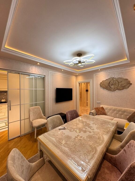 Satılır 4 otaqlı köhnə tikili, 140 m², Gənclik m.-4