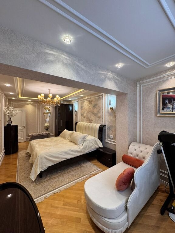 Satılır 4 otaqlı köhnə tikili, 140 m², Gənclik m.-9