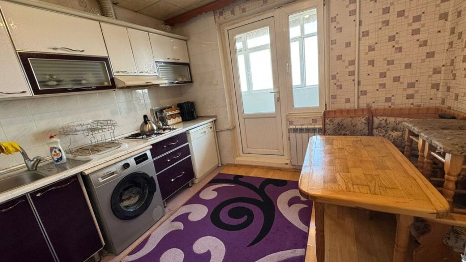 Satılır 3 otaqlı köhnə tikili, 70 m², Suraxanı-9