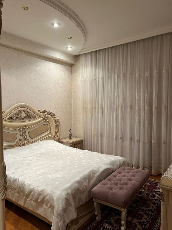Satılır 3 otaqlı yeni tikili, 90 m², Azadlıq Prospekti m.-7