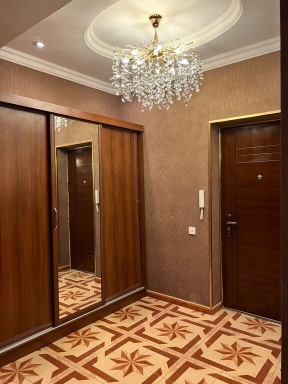 Satılır 3 otaqlı yeni tikili, 90 m², Azadlıq Prospekti m.-14