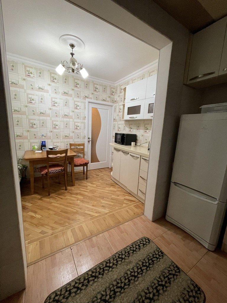 Satılır 2 otaqlı köhnə tikili, 65 m², Xalqlar dostluğu m.-8