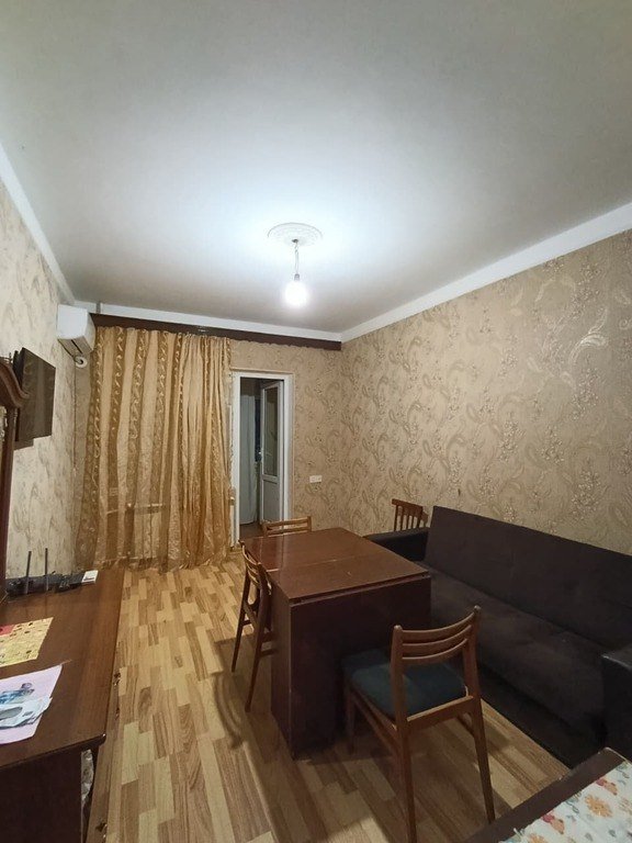 Satılır 2 otaqlı köhnə tikili, 45 m², Xalqlar dostluğu m.-2