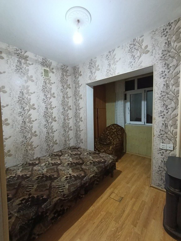 Satılır 2 otaqlı köhnə tikili, 45 m², Xalqlar dostluğu m.-4