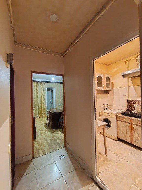 Satılır 2 otaqlı köhnə tikili, 45 m², Xalqlar dostluğu m.-6