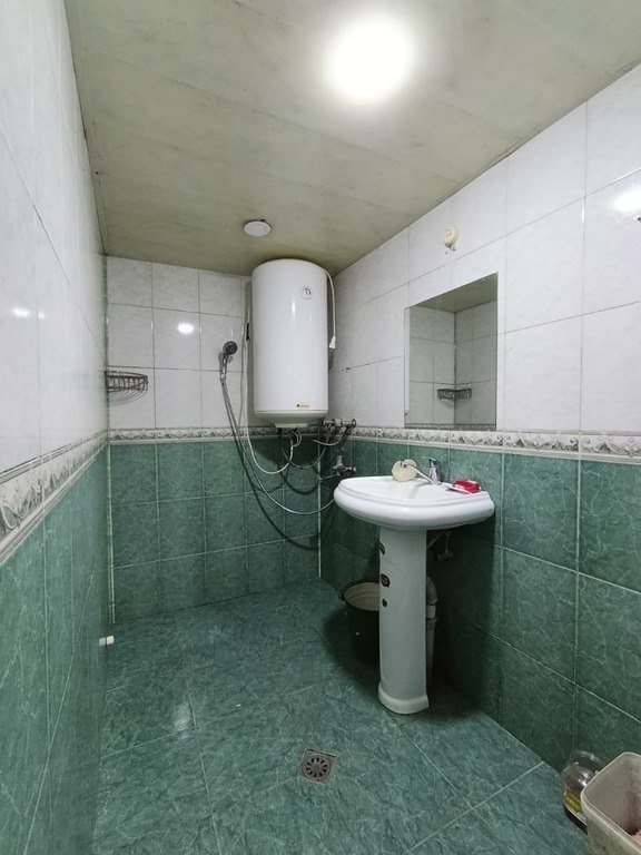 Satılır 2 otaqlı köhnə tikili, 45 m², Xalqlar dostluğu m.-8
