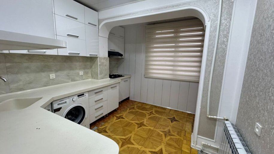 Satılır 3 otaqlı köhnə tikili, 80 m², 8-ci kilometr-1