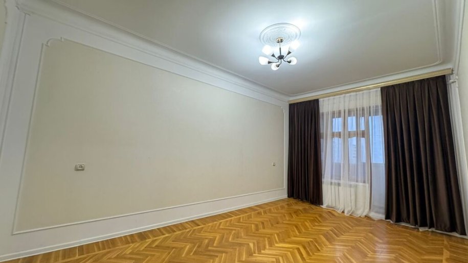 Satılır 3 otaqlı köhnə tikili, 80 m², 8-ci kilometr-4