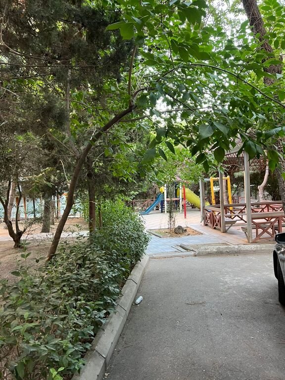 Satılır 3 otaqlı köhnə tikili, 80 m², Azadlıq Prospekti m.-1