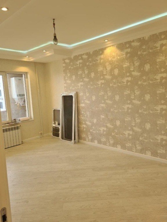 Satılır 3 otaqlı köhnə tikili, 80 m², Azadlıq Prospekti m.-9