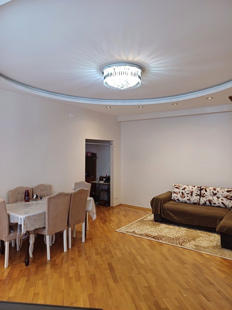 Satılır 3 otaqlı yeni tikili, 90 m², İnşaatçılar m.-4