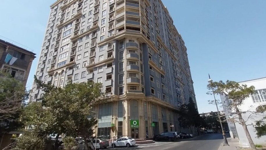 Satılır 3 otaqlı yeni tikili, 94 m², 8-ci mikrorayon-1