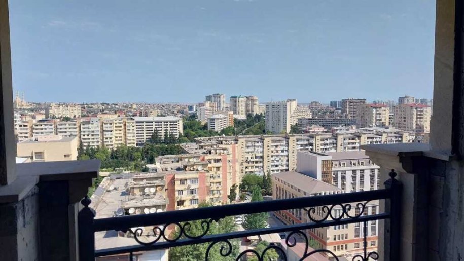 Satılır 3 otaqlı yeni tikili, 94 m², 8-ci mikrorayon-15
