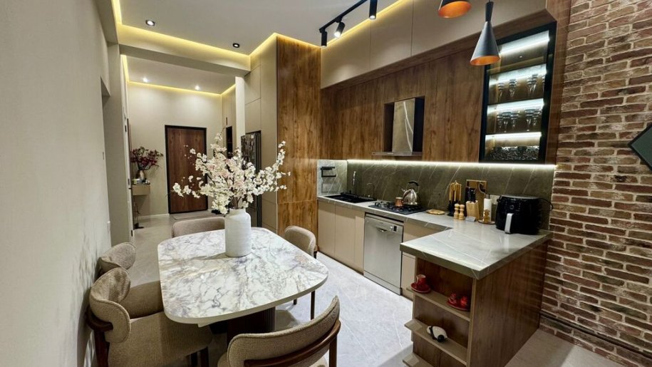 Kirayə verilir 3 otaqlı yeni tikili, 90 m², 28 May m.-1