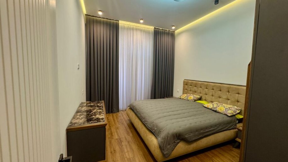 Kirayə verilir 3 otaqlı yeni tikili, 90 m², 28 May m.-2
