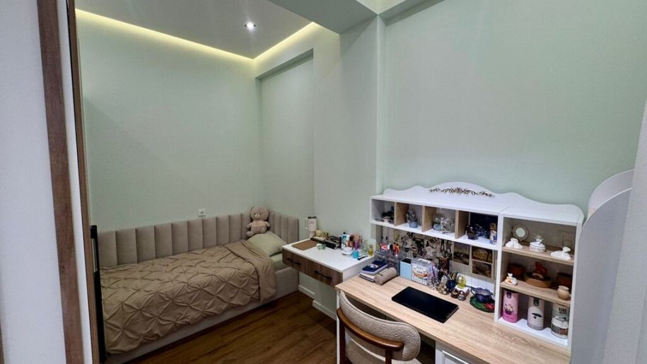 Kirayə verilir 3 otaqlı yeni tikili, 90 m², 28 May m.-5