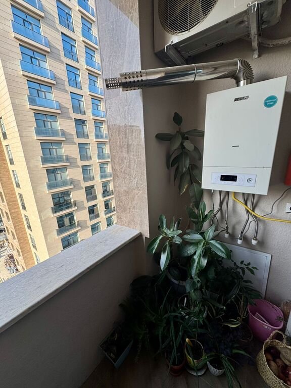 Kirayə verilir 3 otaqlı yeni tikili, 90 m², 28 May m.-12