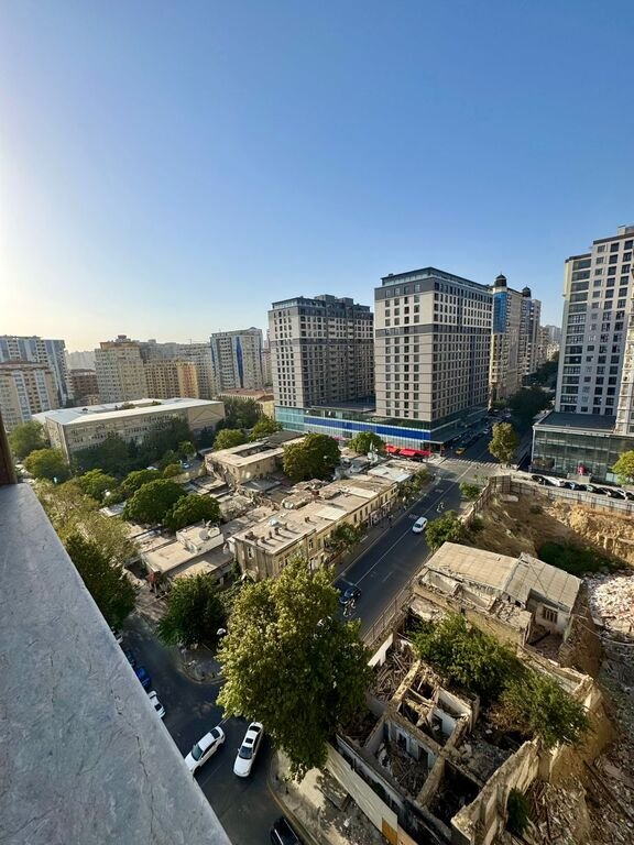Kirayə verilir 3 otaqlı yeni tikili, 90 m², 28 May m.-15