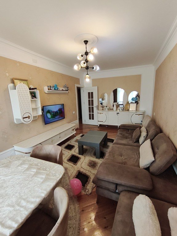 Satılır 3 otaqlı köhnə tikili, 90 m², Əhmədli m.-4