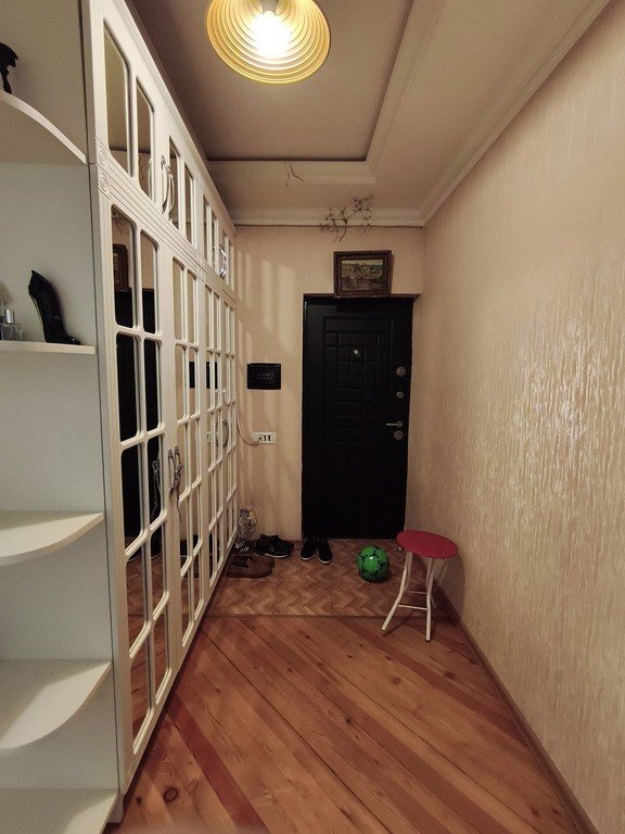 Satılır 3 otaqlı köhnə tikili, 90 m², Əhmədli m.-13