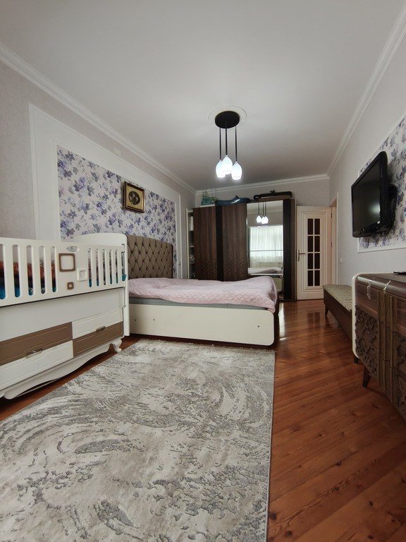 Satılır 3 otaqlı köhnə tikili, 90 m², Əhmədli m.-18