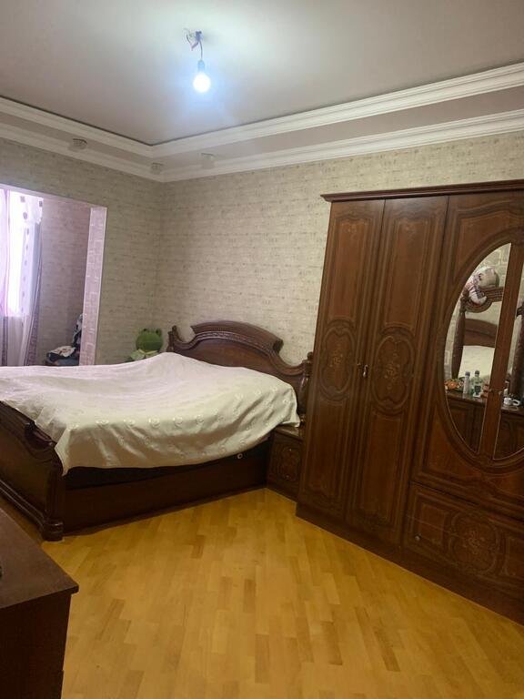 Satılır 4 otaqlı köhnə tikili, 100 m², Xalqlar dostluğu m.-2