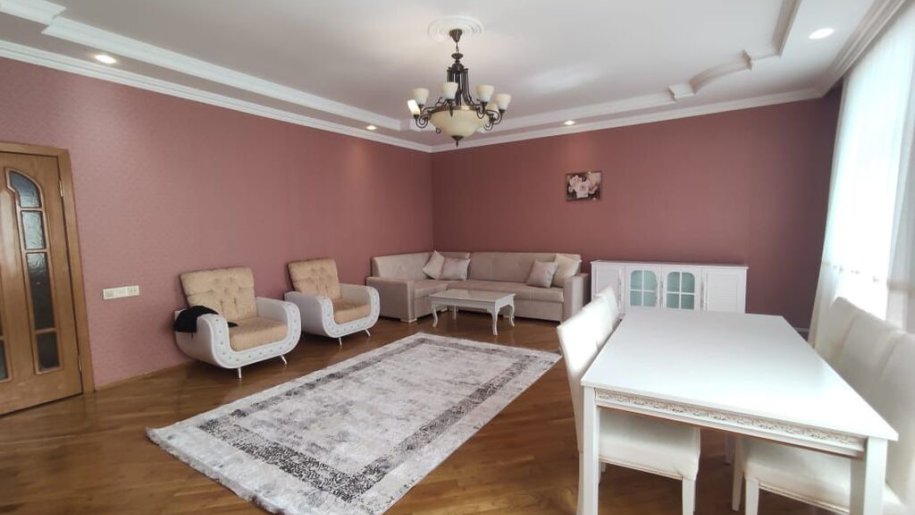 Kirayə verilir 3 otaqlı yeni tikili, 138 m², Nizami m.-2