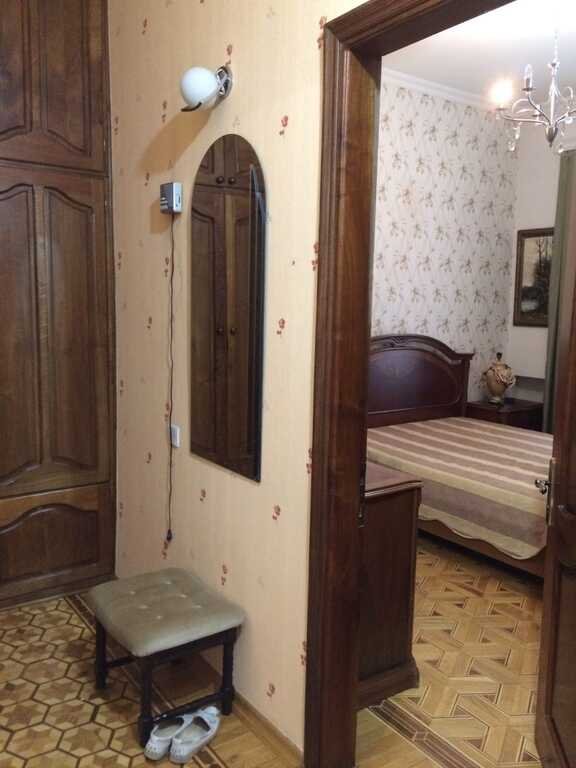 Kirayə verilir 2 otaqlı köhnə tikili, 55 m², 28 May m.-13