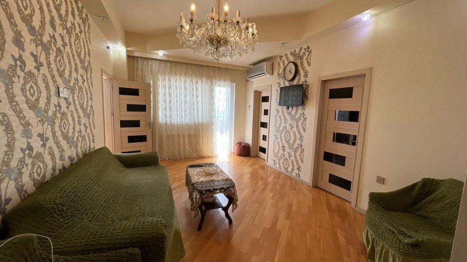 Satılır 3 otaqlı yeni tikili, 178 m², 8-ci mikrorayon-16