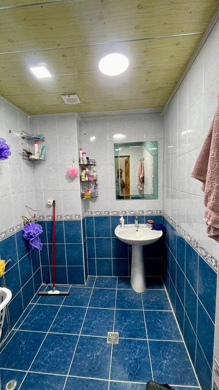 Satılır 2 otaqlı yeni tikili, 65 m², İnşaatçılar m.-6