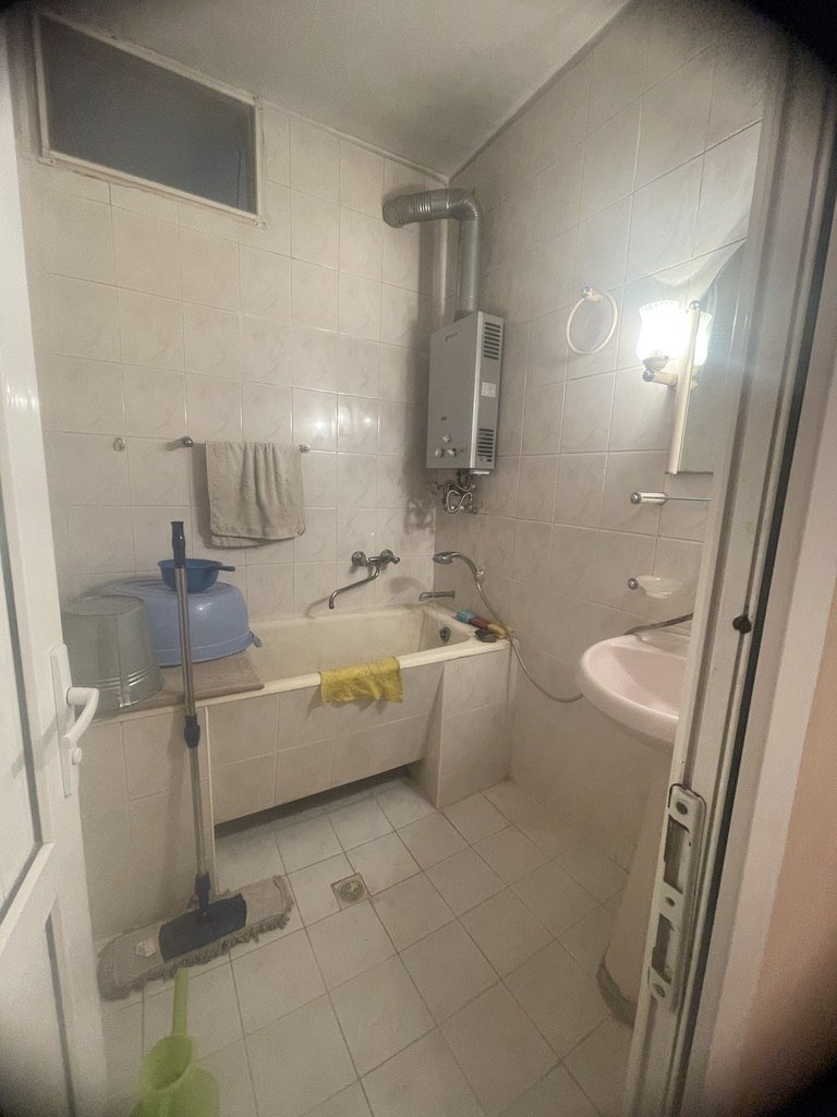 Satılır 2 otaqlı köhnə tikili, 55 m², 7-ci mikrorayon-11