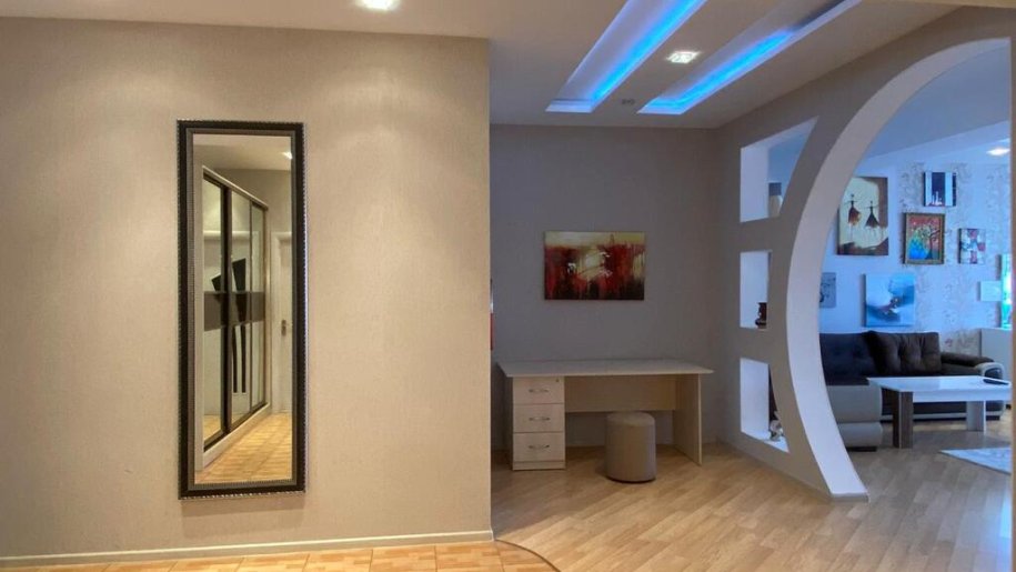 Kirayə verilir 3 otaqlı yeni tikili, 150 m², 8 noyabr-5