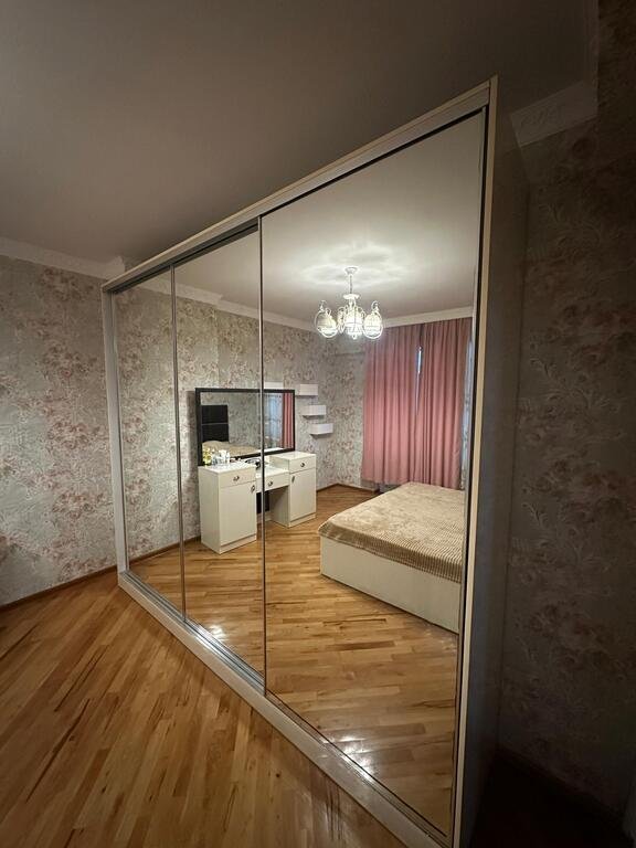 Kirayə verilir 3 otaqlı yeni tikili, 110 m², 20 Yanvar m.-6