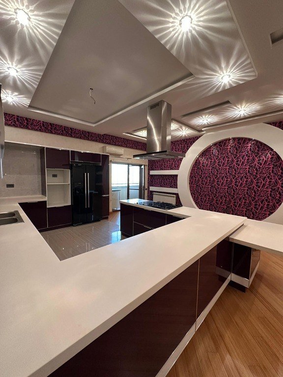 Satılır 4 otaqlı yeni tikili, 316 m², 28 May m.-18