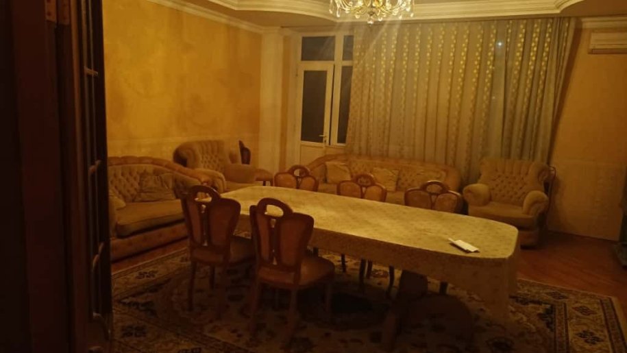 Satılır 3 otaqlı yeni tikili, 157 m², 8 noyabr-2