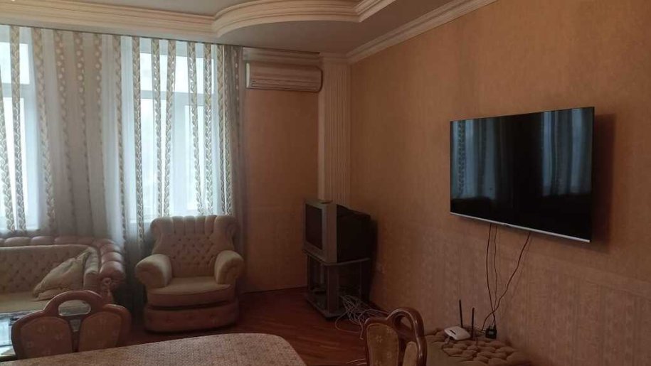 Satılır 3 otaqlı yeni tikili, 157 m², 8 noyabr-3