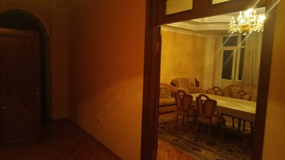 Satılır 3 otaqlı yeni tikili, 157 m², 8 noyabr-10