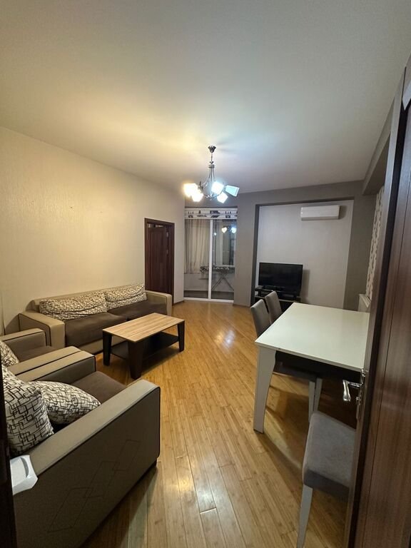 Satılır 2 otaqlı yeni tikili, 77.3 m², İnşaatçılar m.-1