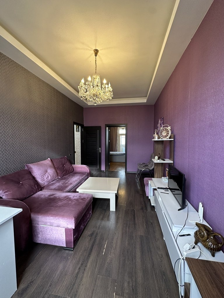 Satılır 2 otaqlı köhnə tikili, 60 m², 28 May m.-8