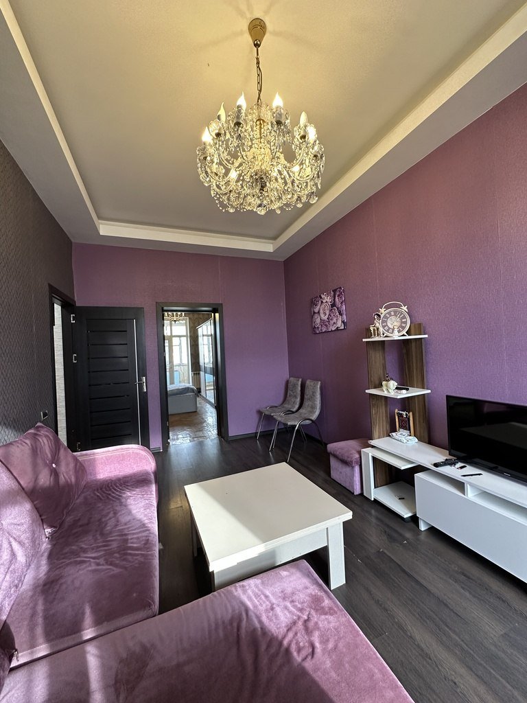 Satılır 2 otaqlı köhnə tikili, 60 m², 28 May m.-11