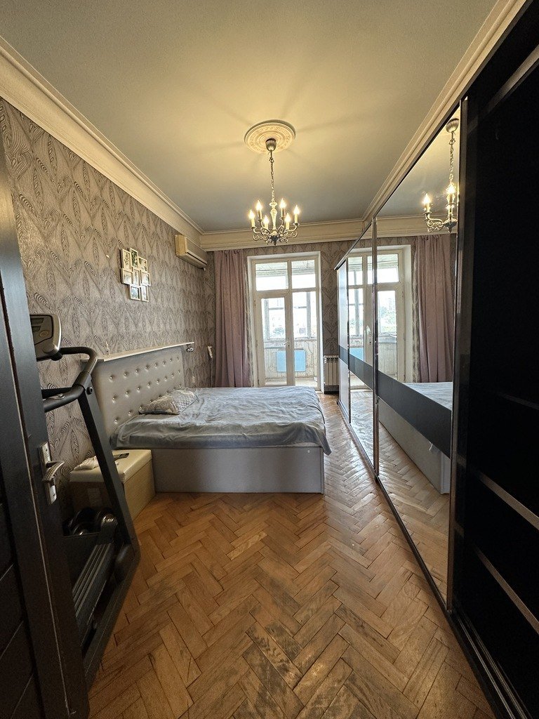 Satılır 2 otaqlı köhnə tikili, 60 m², 28 May m.-12