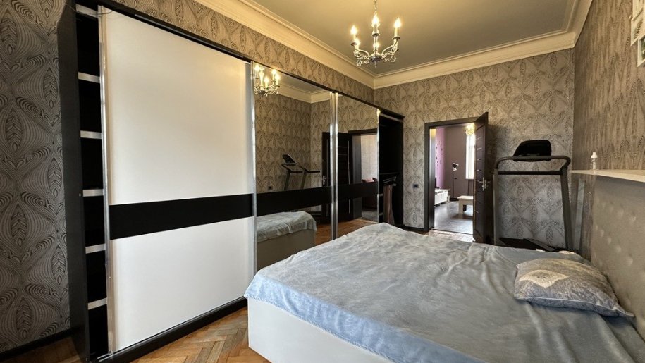 Satılır 2 otaqlı köhnə tikili, 60 m², 28 May m.-13