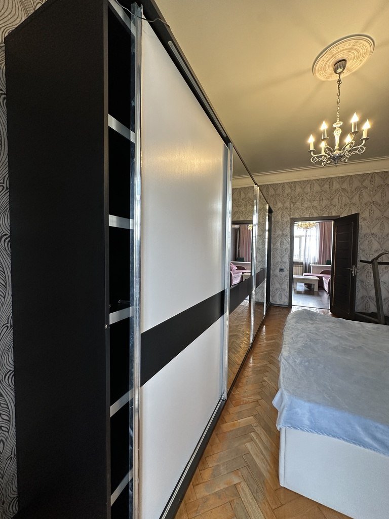 Satılır 2 otaqlı köhnə tikili, 60 m², 28 May m.-14