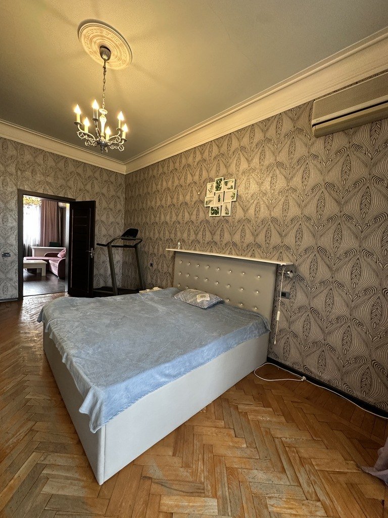 Satılır 2 otaqlı köhnə tikili, 60 m², 28 May m.-16