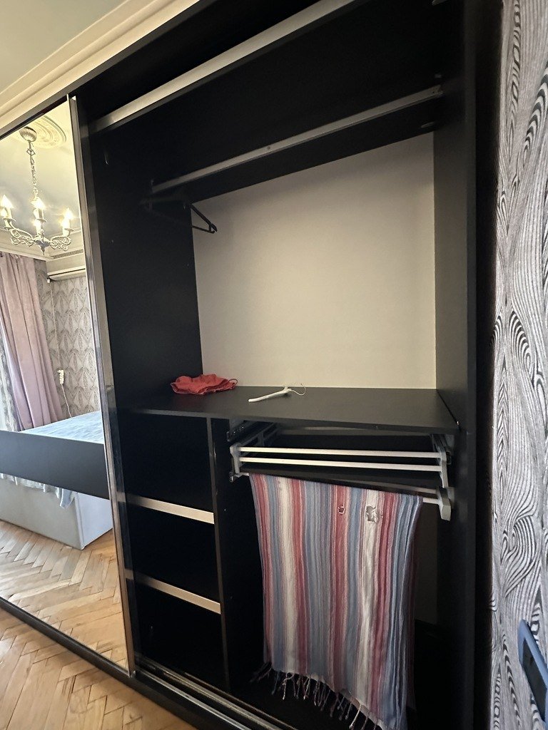 Satılır 2 otaqlı köhnə tikili, 60 m², 28 May m.-17
