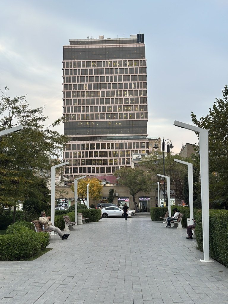 Satılır 2 otaqlı köhnə tikili, 60 m², 28 May m.-29