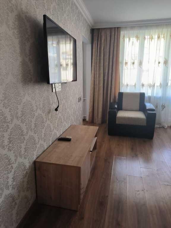 Kirayə verilir 2 otaqlı köhnə tikili, 45 m², Qara Qarayev m.-5