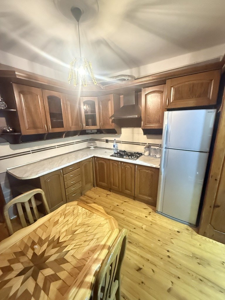 Kirayə verilir 4 otaqlı köhnə tikili, 120 m², Həzi Aslanov m.-1