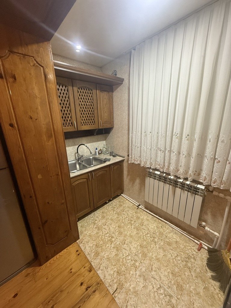 Kirayə verilir 4 otaqlı köhnə tikili, 120 m², Həzi Aslanov m.-3