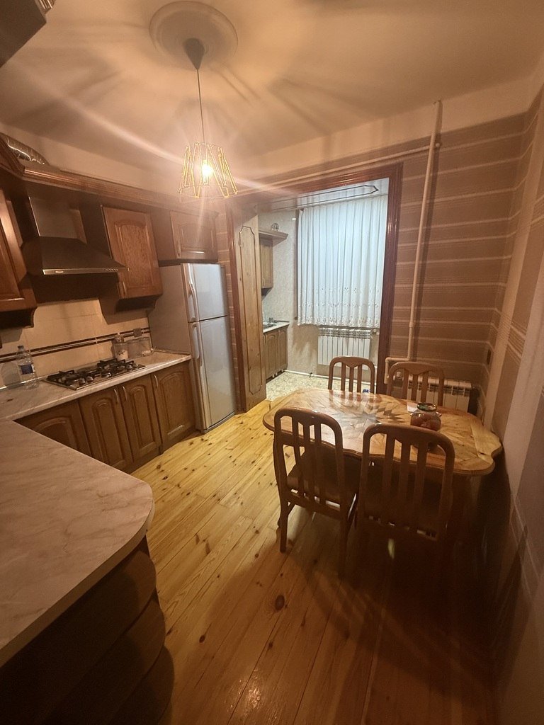Kirayə verilir 4 otaqlı köhnə tikili, 120 m², Həzi Aslanov m.-4